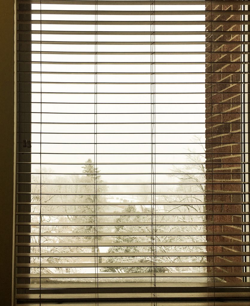 Where to find good deals on window blinds