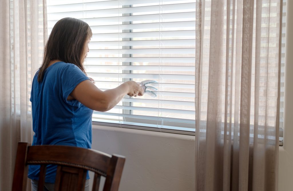 How to remove stains from window blinds quickly and easily