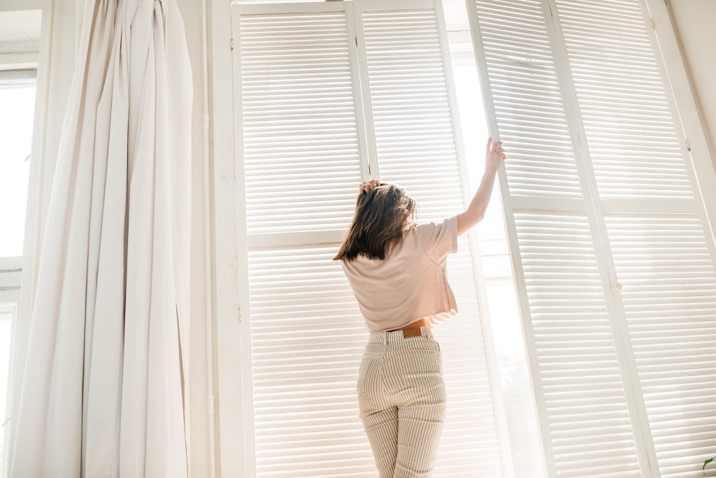 The benefits of having smart window blinds in your home