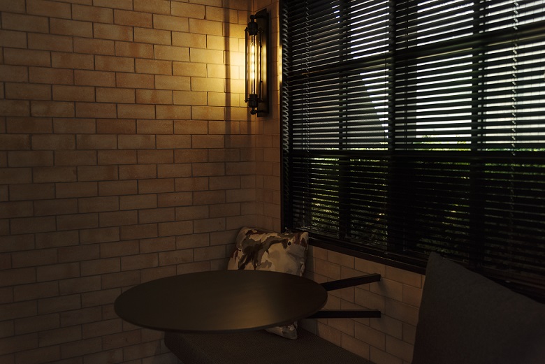 Making The Most Of Your Window Views: Positioning Your Bed Near Windows