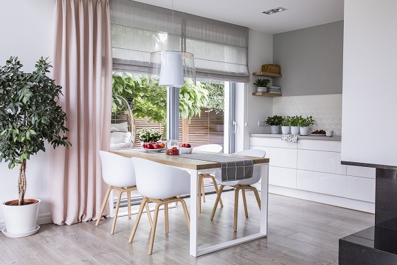 Keep Your Home Cool And Efficient: How To Choose Window Treatments For Temperature Control How to Choose Insulating Window Treatments for Temperature Control